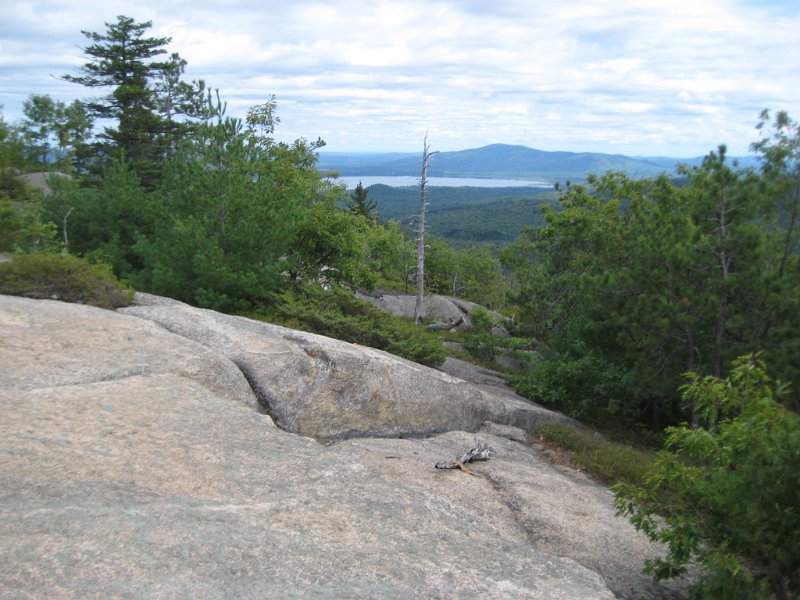 MtBayle (15).JPG - We could also see Ossipee lake in the distance.